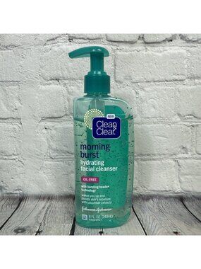 Clean & Clear Morning Burst Oil-Free Hydrating Facial Cleanser Cucumber 8 oz